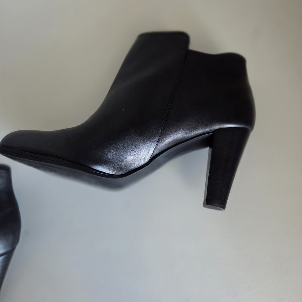 Adrienne Vittadini Black Leather Ankle Booties